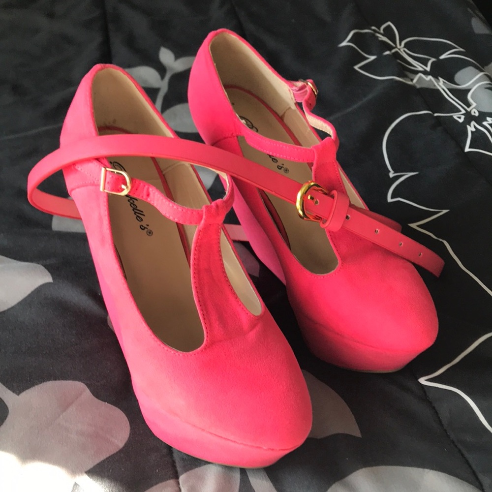 Pink Wedges & Matching Belt